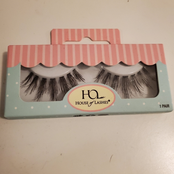 2/15$ House of Lashes Bambie